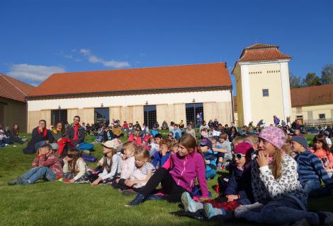 Panský dvůr Telč, Expozice, expozice lestnictví, rybníkářství a zemědělských strojů