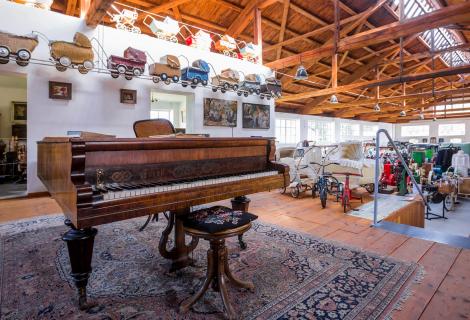 Historický klavír v Muzeu techniky v Telči