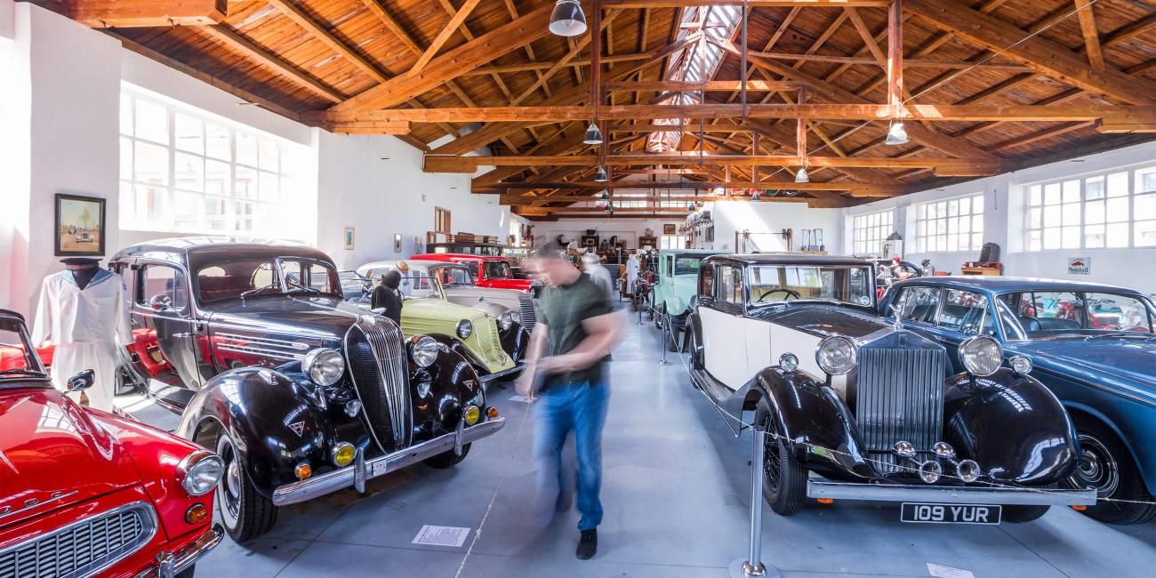 Muzeum techniky v Telči je plné stylových historických automobilů